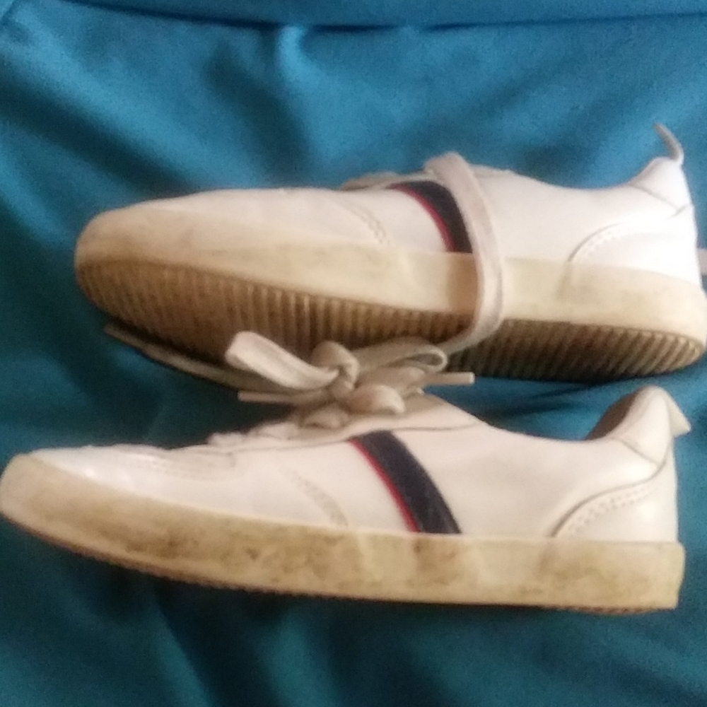 Shoes - Picture 2 of 2